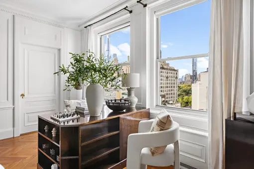 33 East 70th Street, #11B