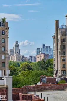 Carnegie Hill Tower, 40 East 94th Street, #10B