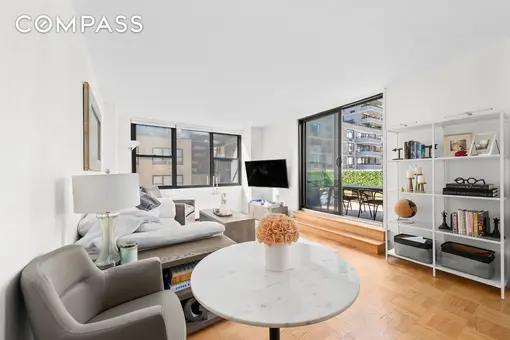 Oxford East, 333 East 49th Street, #10A