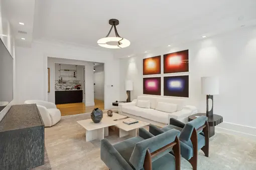 Beckford Tower, 301 East 80th Street, #6B