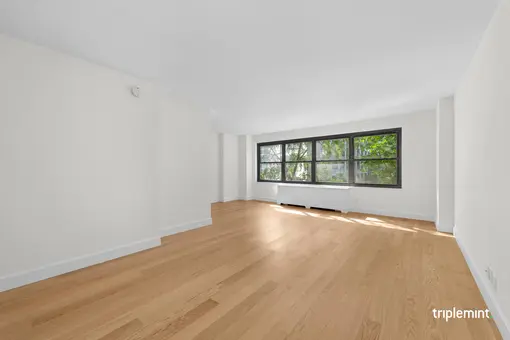 Lincoln Towers, 205 West End Avenue, #2F