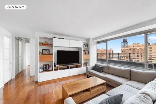 Presidential Towers, 315 West 70th Street, #17E