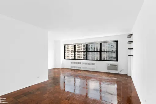 Lincoln Towers, 165 West End Avenue, #22G