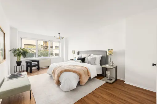 8 East 83rd Street, #4B