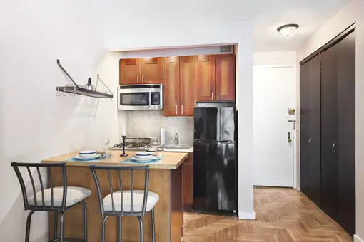 Central Park Place, 301 West 57th Street, #2BB