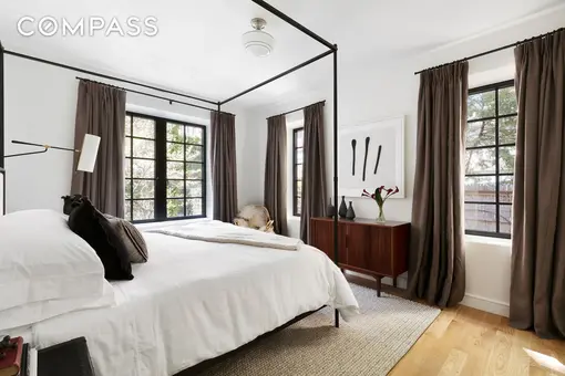 245 East 78th Street, #3D