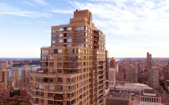 South Park Tower, 124 West 60th Street, #20L