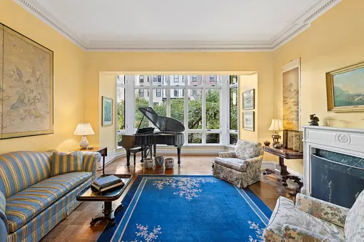 163 East 65th Street, 