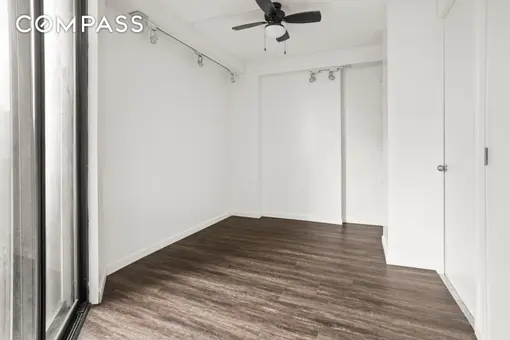 Park East Apartments, 233 East 86th Street, #16A