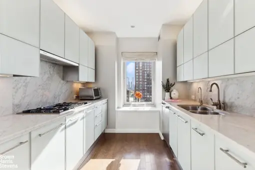 Three Ten, 310 East 53rd Street, #18A