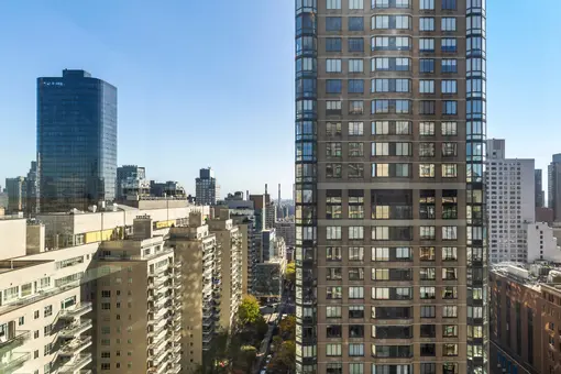 The Phoenix, 160 East 65th Street, #25E