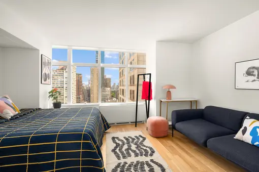 3 Lincoln Center, 160 West 66th Street, #23G