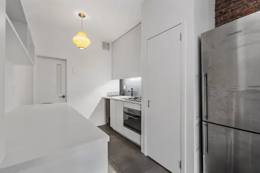 419 East 78th Street, #4D