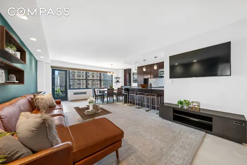 Lincoln Towers, 185 West End Avenue, #14D