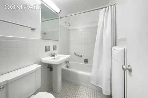 Kips Bay Towers, 330 East 33rd Street, #9B