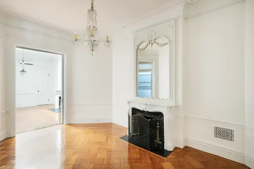 38 East 70th Street, 