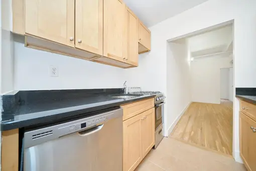 31 East 31st Street, #6F