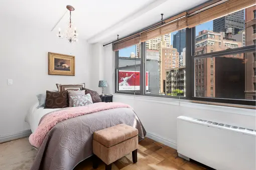 The Murray Hill Crescent, 225 East 36th Street, #5AA