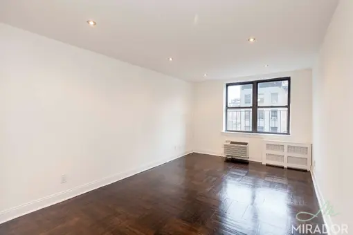 255 West 14th Street, #4B