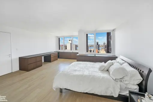 Sheffield 57, 322 West 57th Street, #35U1