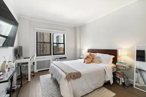 The Devon, 333 East 34th Street, #15L