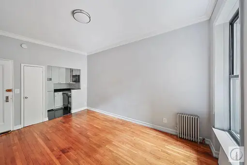 313 East 73rd Street, #4C