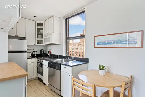The Franconia, 20 West 72nd Street, #1606