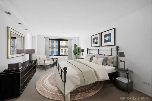 196 East 75th Street, #6D