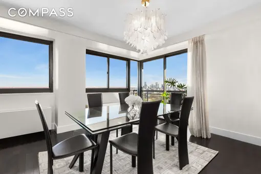 East River Tower, 1725 York Avenue, #32D