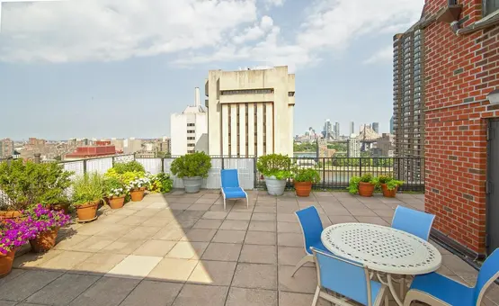 York River House, 1175 York Avenue, #1H