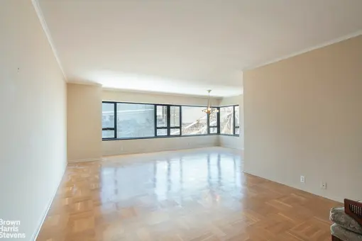 The Sovereign, 425 East 58th Street, #19F