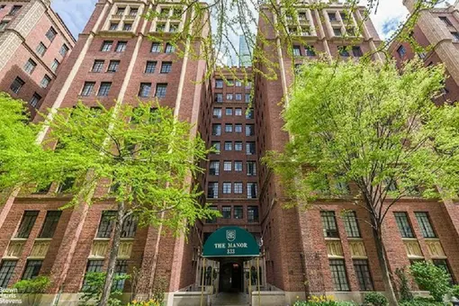 The Manor, 333 East 43rd Street, #118