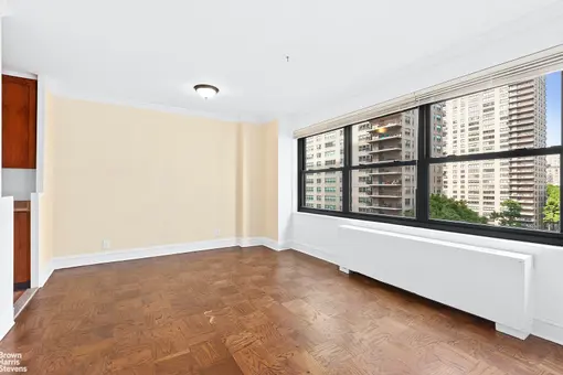 Lincoln Towers, 140 West End Avenue, #10M