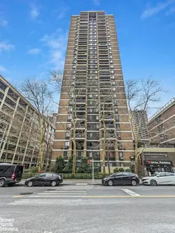 Southbridge Towers, 90 Gold Street, #9D