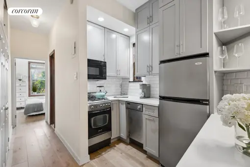 152 East 83rd Street, #5C