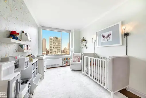 Wellington Tower, 350 East 82nd Street, #16C