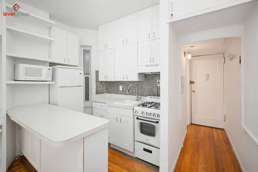 238 East 84th Street, #4B