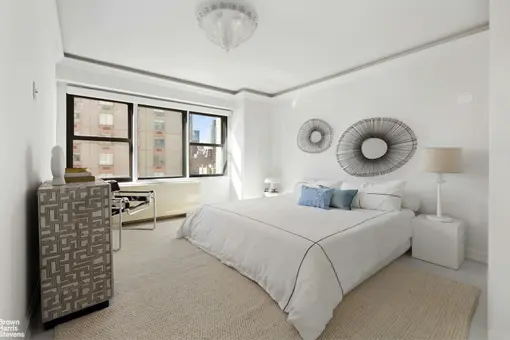 Murray Hill Mews, 160 East 38th Street, #16H