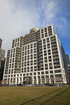 120 Riverside Boulevard, #4B