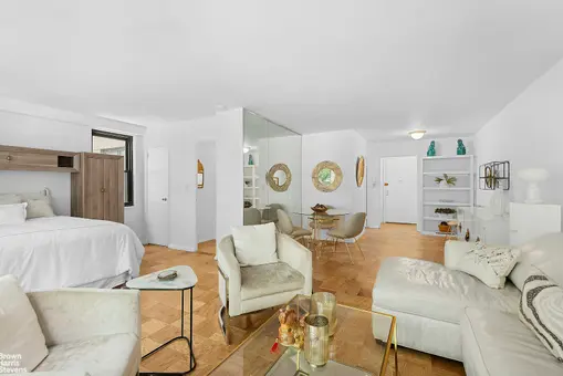 Lincoln Terrace, 165 West 66th Street, #4U