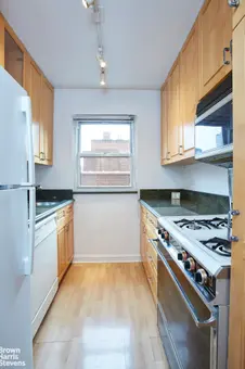 Dover House, 205 East 77th Street, #8AJ