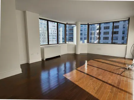 300 East 64th Street, #17D