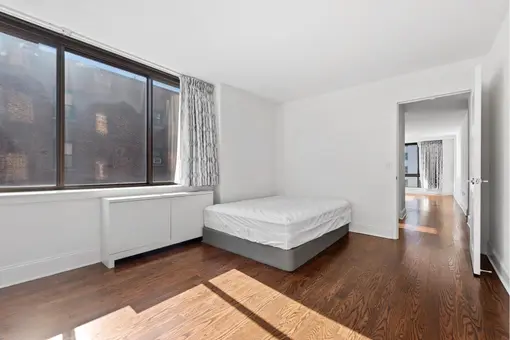 300 East 64th Street, #17D