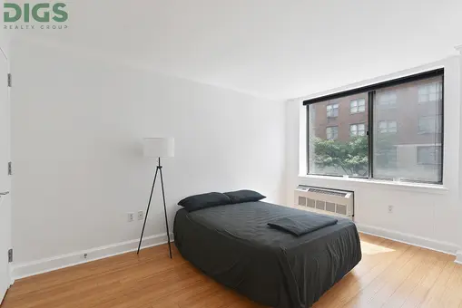 The 505, 505 West 47th Street, #2ES