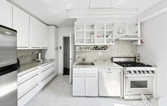 Sutton Manor, 411 East 53rd Street, #15H