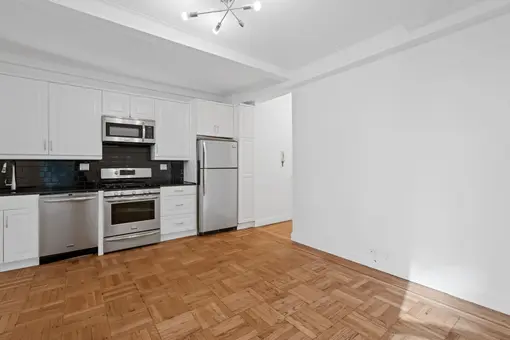 345 West 55th Street, #7D