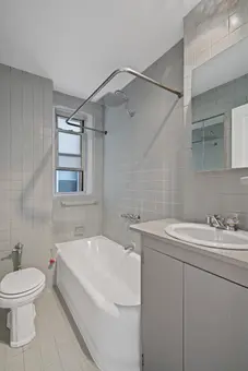 345 West 55th Street, #7D