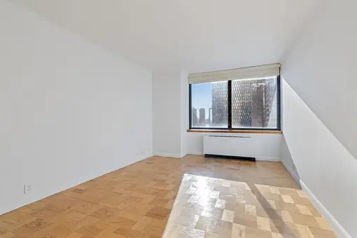 The Horizon, 415 East 37th Street, #14F