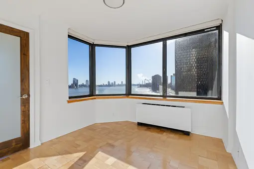 The Horizon, 415 East 37th Street, #14F