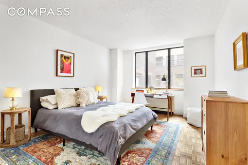 The Beaumont, 30 West 61st Street, #8A